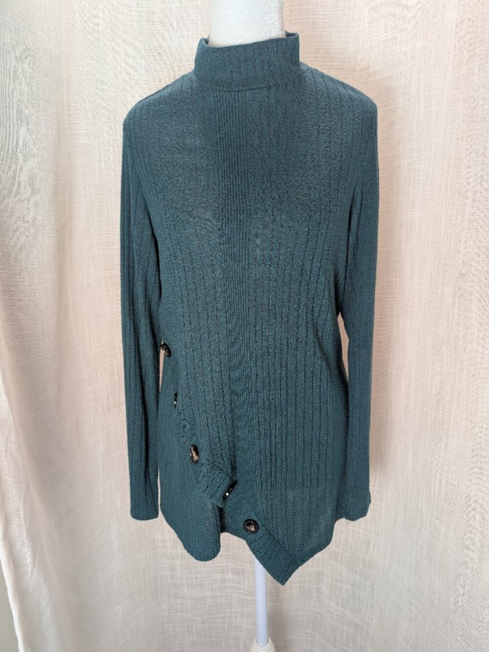 APT. 9 Asymmetrical Green Top with Buttons - Made in Mexico